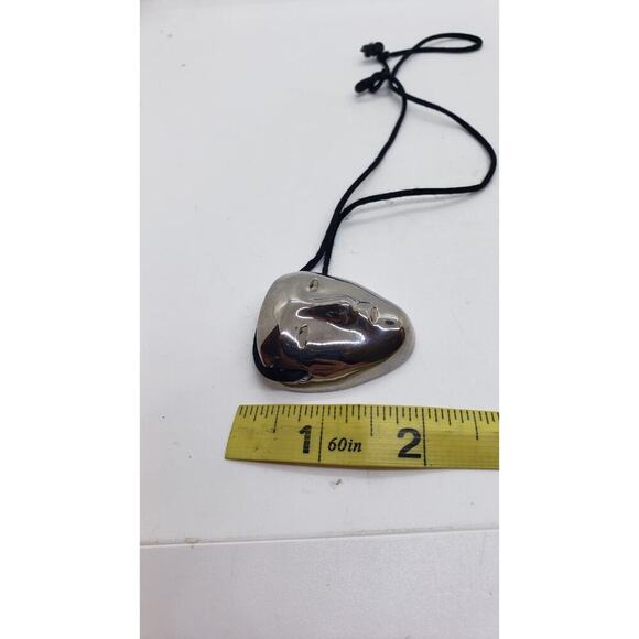 Vintage Face Mask Pendant Necklace Silver Ceramic Mardi Gras Scream Anime - Picture 9 of 9